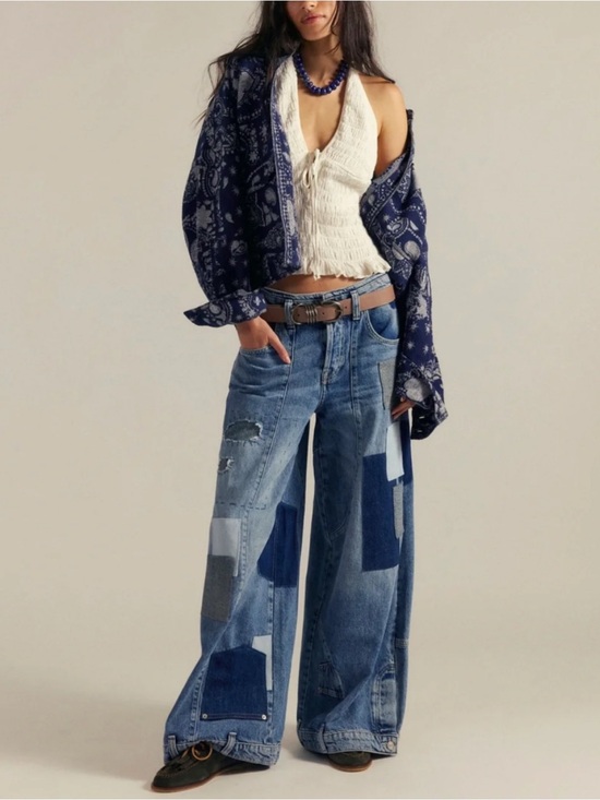 Free People Denim - NWT - We The Free Head Over Heels Patchwork Jeans
Size 29